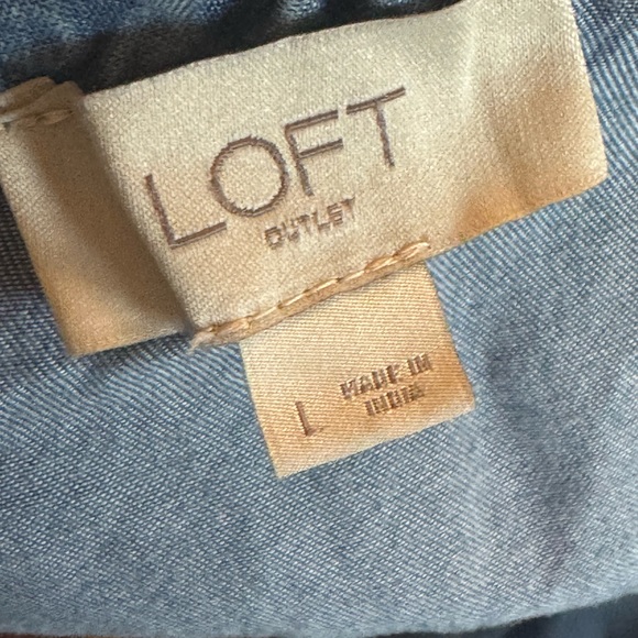 Loft long Denim button front skirt Size Large - Picture 3 of 3